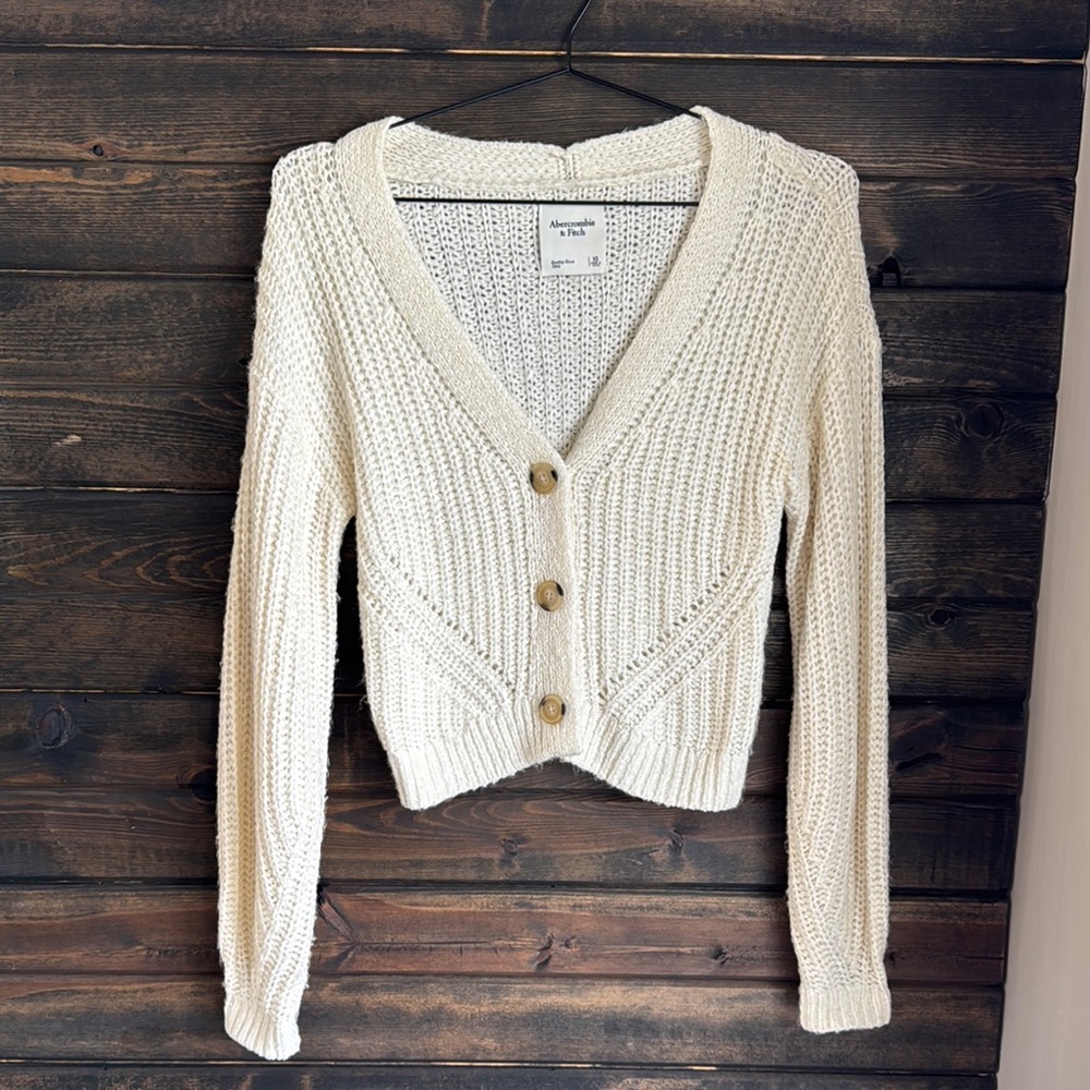 Cream Cardigan Sweater with Elegant Design